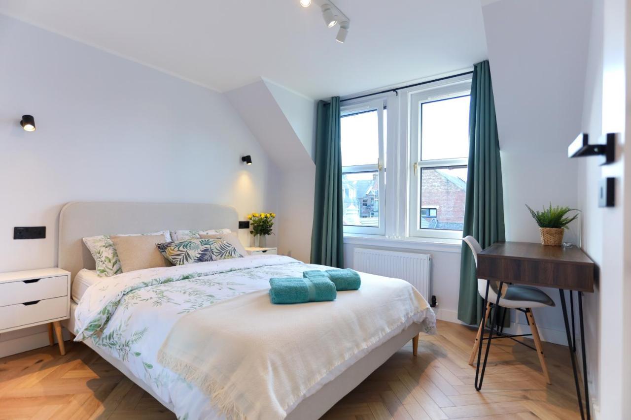 Luxurious City Centre Apartment เพิร์ท ภายนอก รูปภาพ