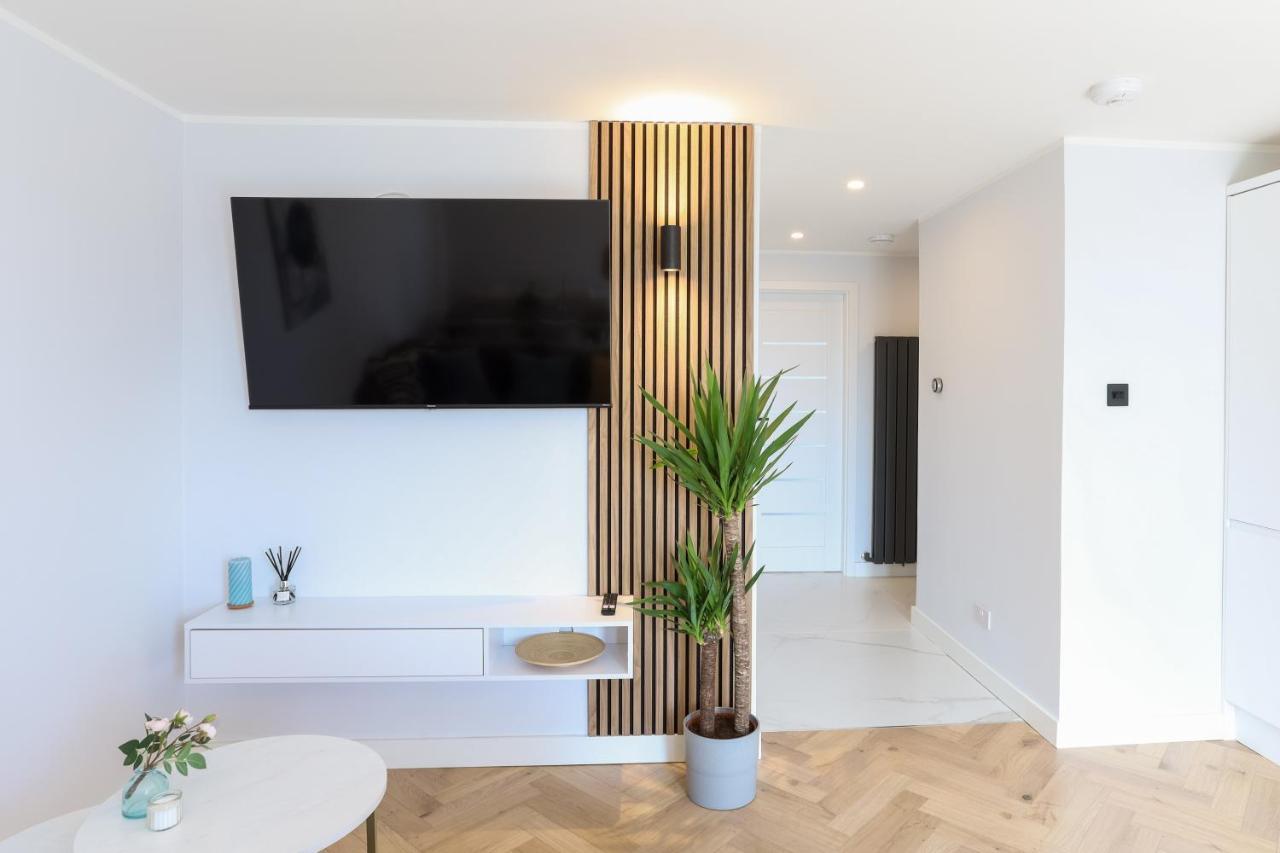 Luxurious City Centre Apartment เพิร์ท ภายนอก รูปภาพ