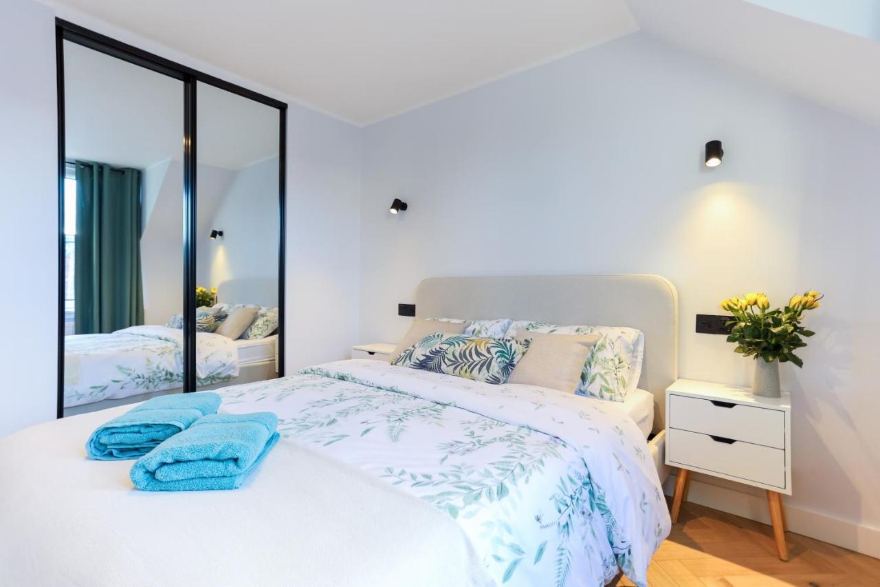 Luxurious City Centre Apartment เพิร์ท ภายนอก รูปภาพ