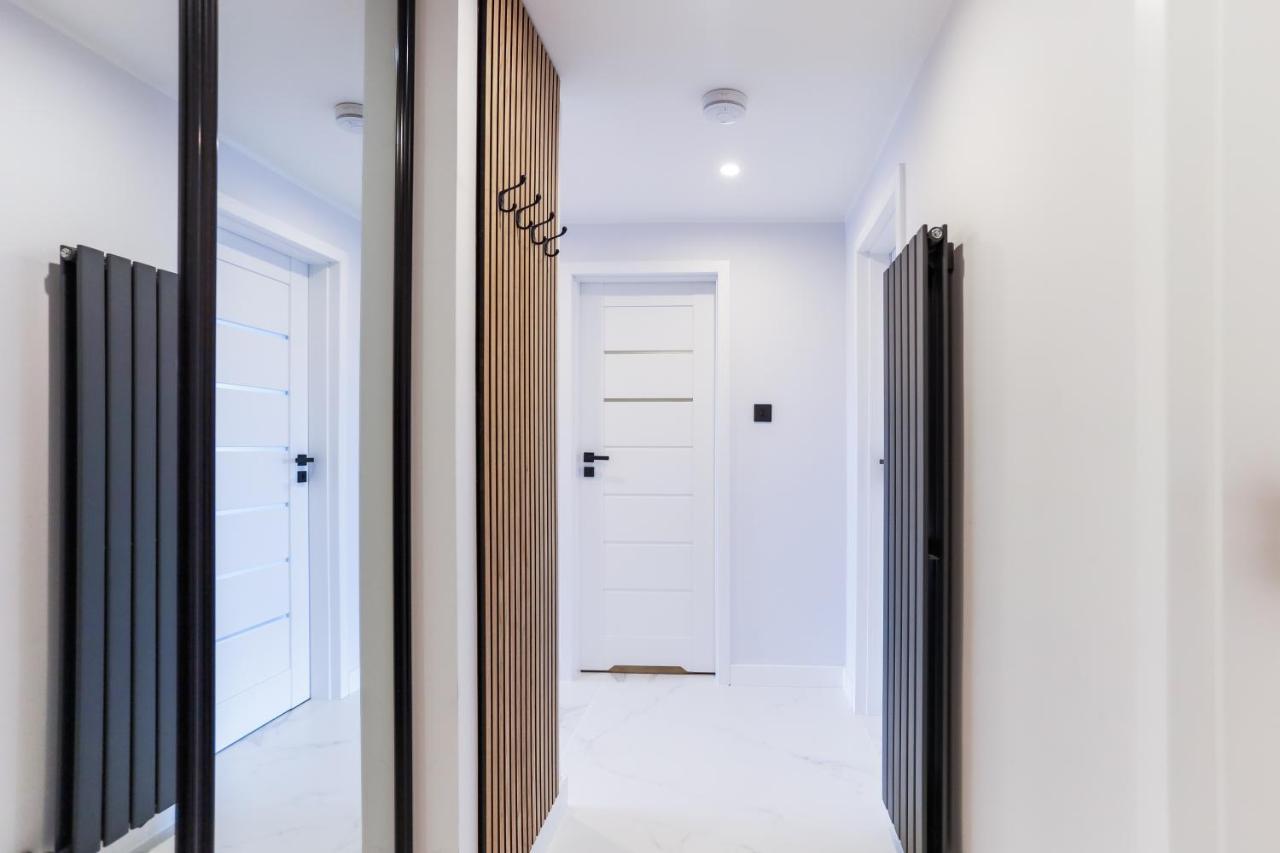 Luxurious City Centre Apartment เพิร์ท ภายนอก รูปภาพ
